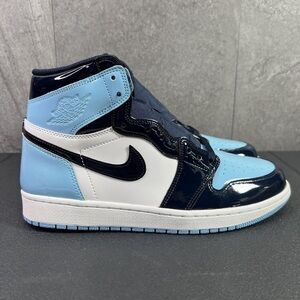 Air Jordan 1 Retro High OG Blue Chill UNC 2019 Patent Size 9 Womens Sneakers